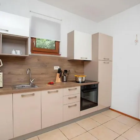펜션 Family Friendly House With A Swimming Pool Ripenda Verbanci, - 16583